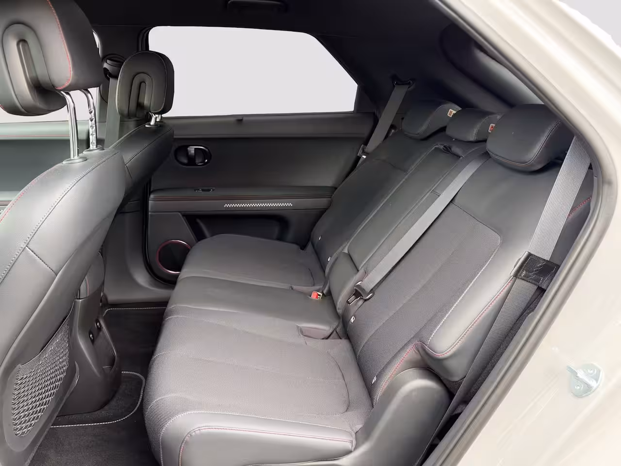 Hyundai IONIQ 5 N Line Business 84 kWh 229pk RWD | Carplay | 20-inch Velgen | Halfleder | LED | DAB | Clim