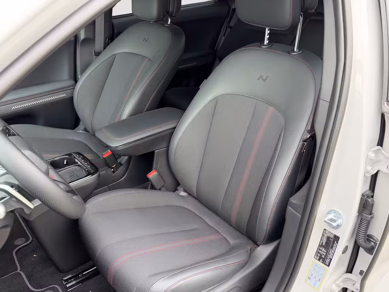 Hyundai IONIQ 5 N Line Business 84 kWh 229pk RWD | Carplay | 20-inch Velgen | Halfleder | LED | DAB | Clim