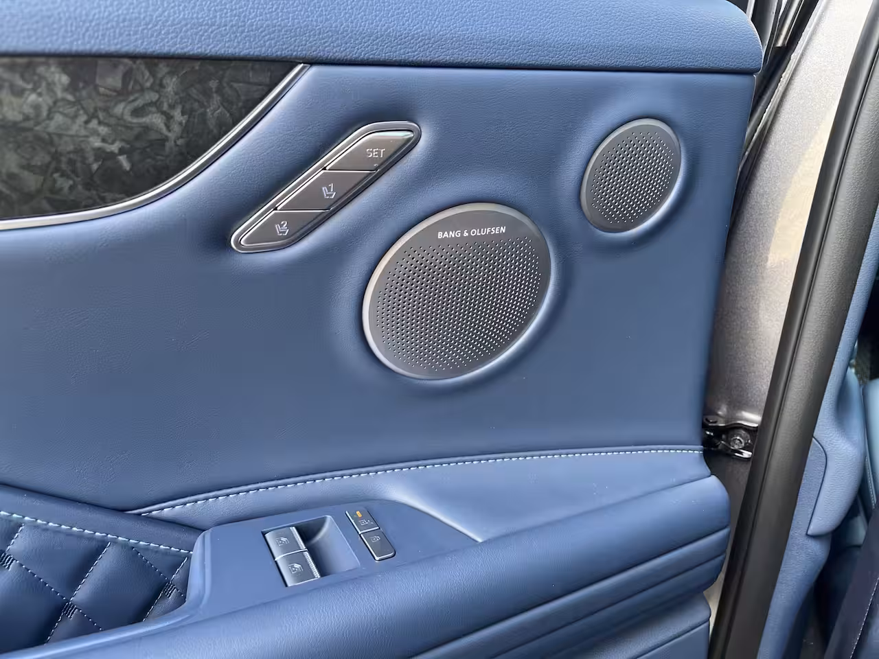 Genesis G80 94, 5kWh 370pk Luxury | BOMVOL | 4WD | Nappa Leder | Advanced Comfort Packet | Achterwielb