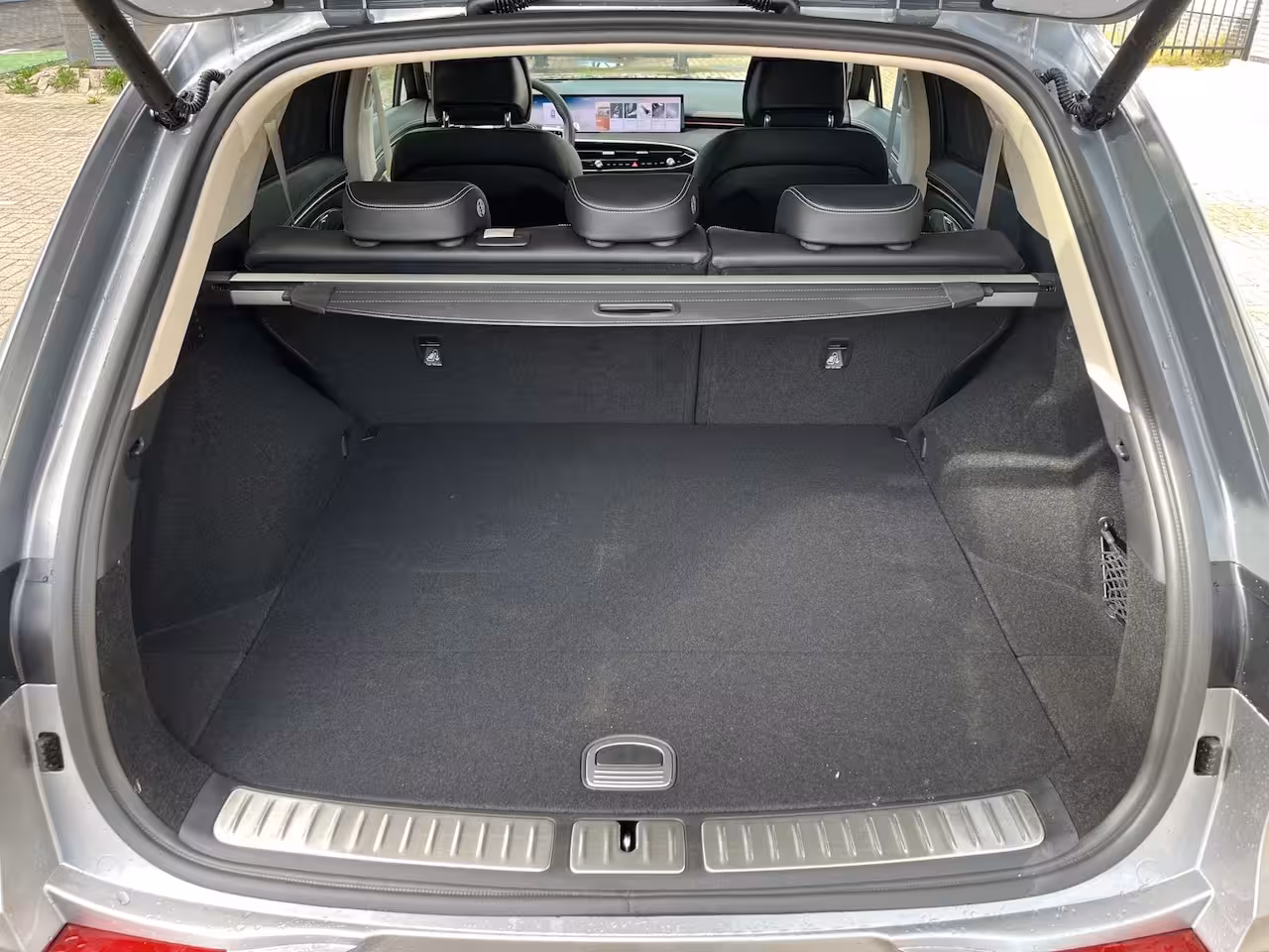Genesis GV70 84kWh 490pk Luxury | BOMVOL | 4WD |V2L | Panoramadak | Stoelverwarming- ventilatie | Nappa