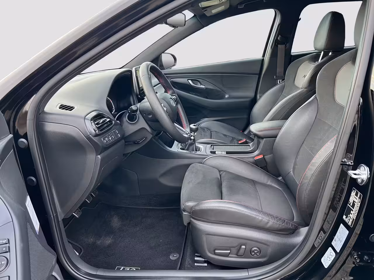 Hyundai i30 1.5 T-GDi 160pk MHEV N-Line Camera | Dodehoek detectie | Bestuurdersstoel met geheugen | D