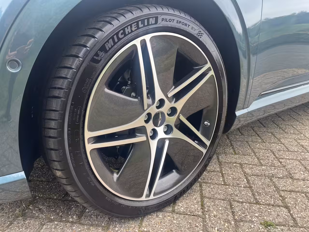 Genesis GV60 Performance Dual Motor Luxury 84 kWh 490pk | B&O Audio | Bestuurdersstoel met geheugen | S