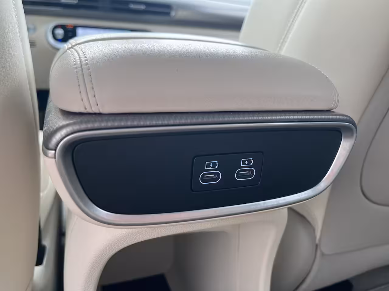 Genesis GV60 77.4kWh 217pk Sport | SOH 100%| 360 graden Camera | Panoramadak | Adaptive Cruise control