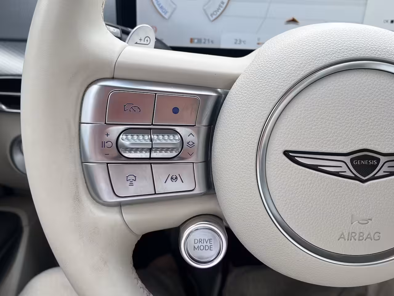 Genesis GV60 77.4kWh 217pk Sport | SOH 100%| 360 graden Camera | Panoramadak | Adaptive Cruise control