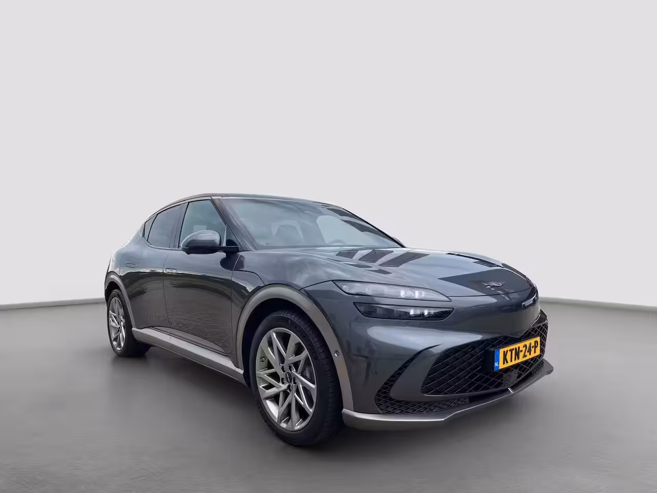 Genesis GV60 77kWh 318pk AWD Sport | Stoelverwaring-koeling | Stuurverwarming | Nappa Leder | 360 grade