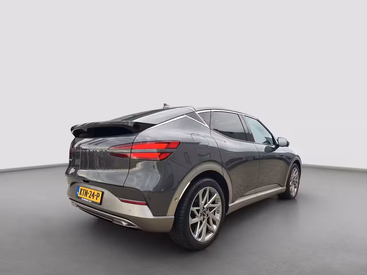 Genesis GV60 77kWh 318pk AWD Sport | Stoelverwaring-koeling | Stuurverwarming | Nappa Leder | 360 grade