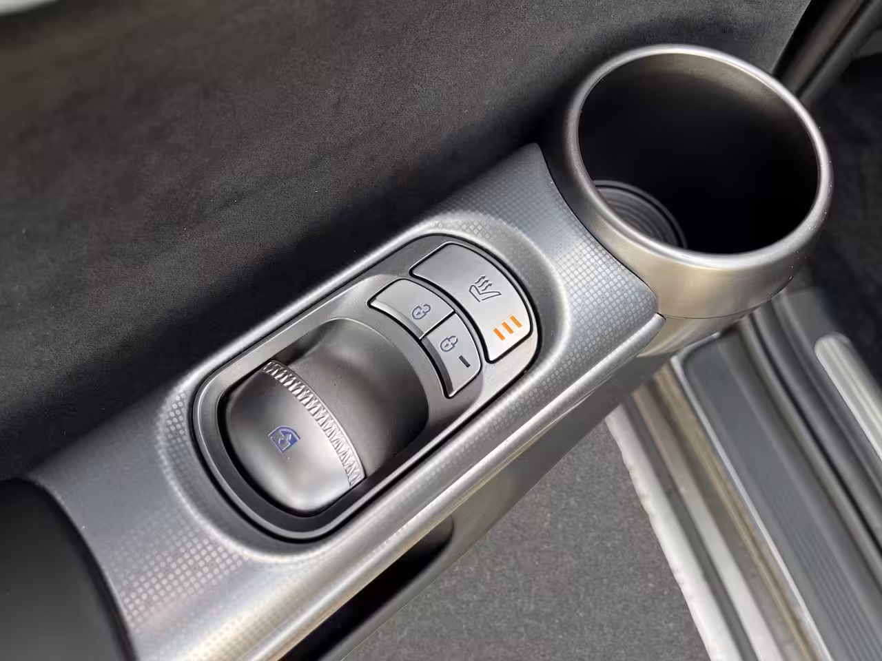 Genesis GV60 77kWh 318pk AWD Sport | Stoelverwaring-koeling | Stuurverwarming | Nappa Leder | 360 grade