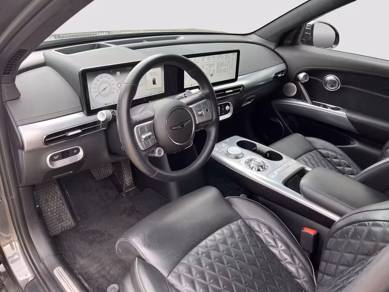 Genesis GV60 77kWh 318pk AWD Sport | Stoelverwaring-koeling | Stuurverwarming | Nappa Leder | 360 grade