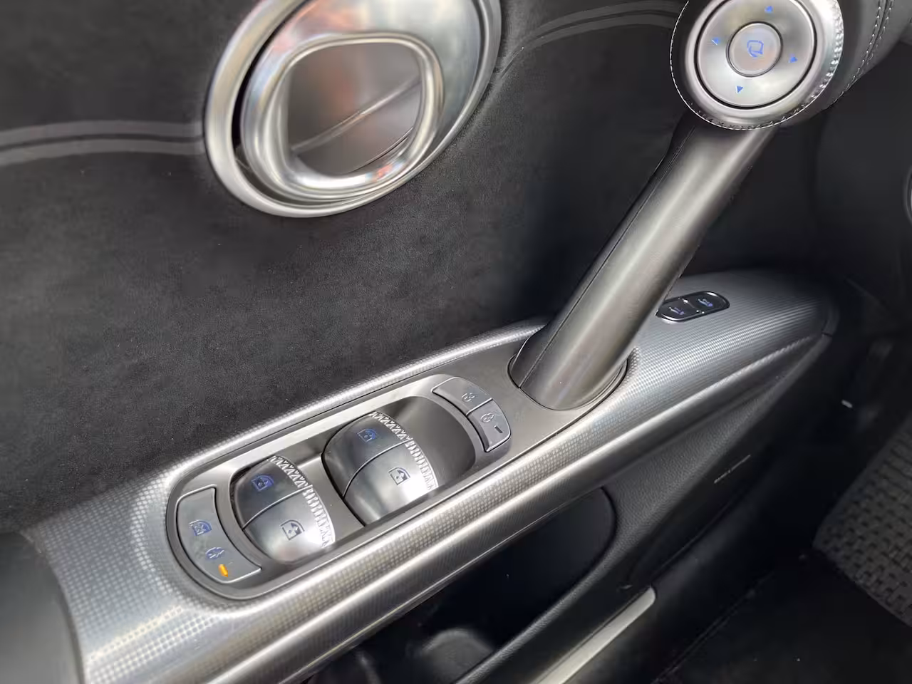 Genesis GV60 77kWh 318pk AWD Sport | Stoelverwaring-koeling | Stuurverwarming | Nappa Leder | 360 grade