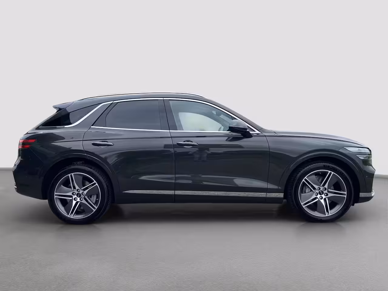 Genesis GV70 84 kWh 490pk Performance AWD Premium | 10.150, - DEMO VOORDEEL | V2L | Nappa Leder | Bang