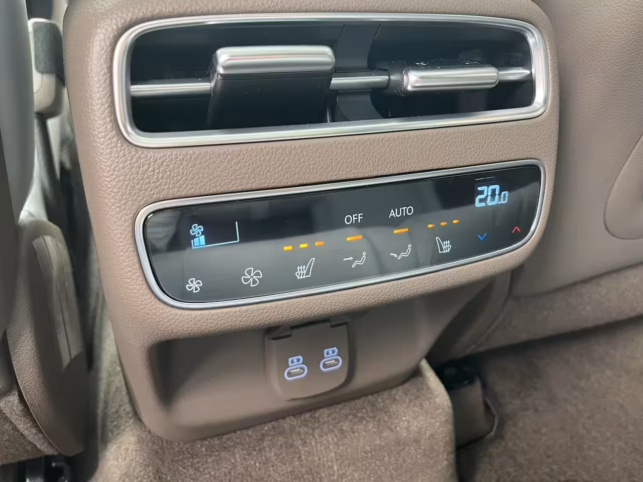 Genesis GV70 84 kWh 490pk Performance AWD Premium | 10.150, - DEMO VOORDEEL | V2L | Nappa Leder | Bang