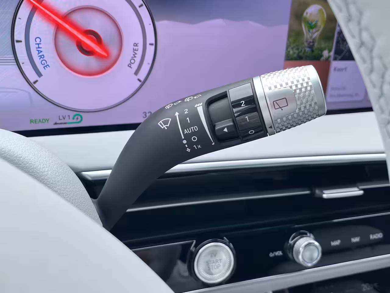 Genesis GV70 84 kWh 490pk Performance AWD Premium | 10.150, - DEMO VOORDEEL | V2L | Nappa Leder | Bang