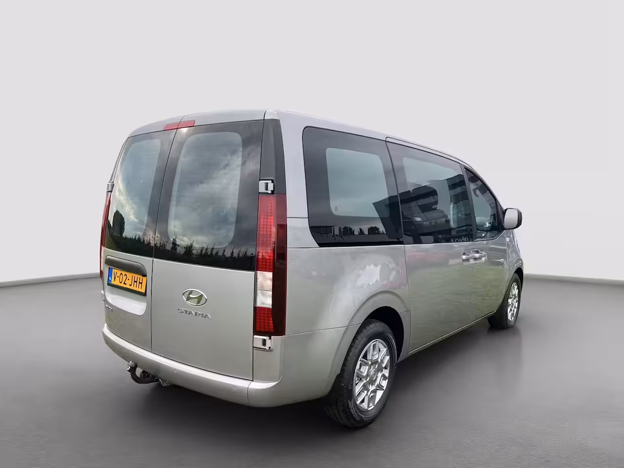 Hyundai Staria 2.2 Dubbele Cabine 6 pers Aut. Camera | 6 pers Dubbele cabine | 2 schuifdeuren | Carplay |