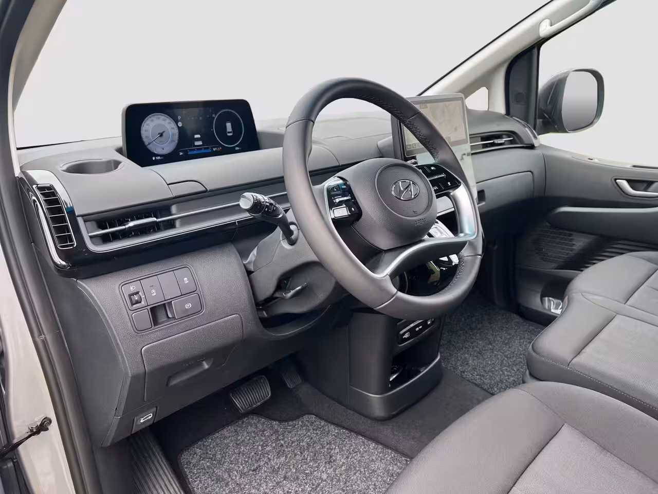 Hyundai Staria 2.2 Dubbele Cabine 6 pers Aut. Camera | 6 pers Dubbele cabine | 2 schuifdeuren | Carplay |
