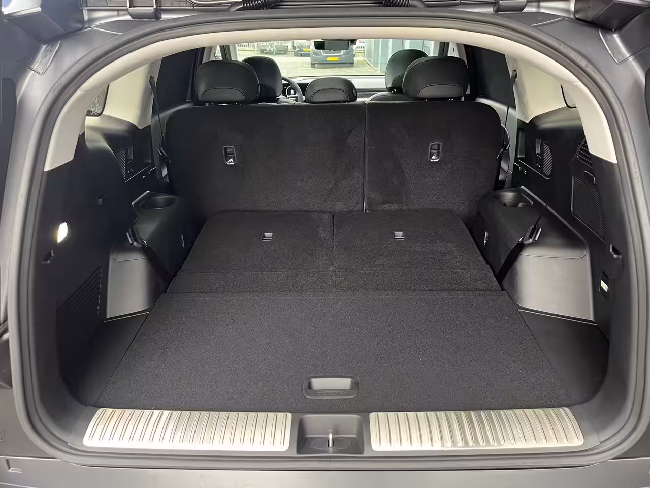 Hyundai IONIQ 9 Lounge AWD+ 7p. 110.3 kWh 429pk | Unieke Two Tone Wrap | Premium Audio | Adaptive cruise c