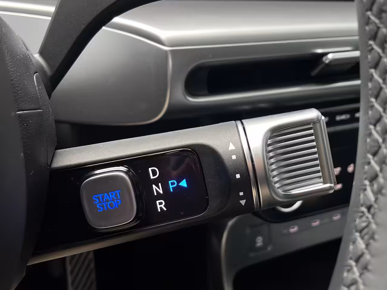 Hyundai IONIQ 9 Lounge AWD+ 7p. 110.3 kWh 429pk | Unieke Two Tone Wrap | Premium Audio | Adaptive cruise c