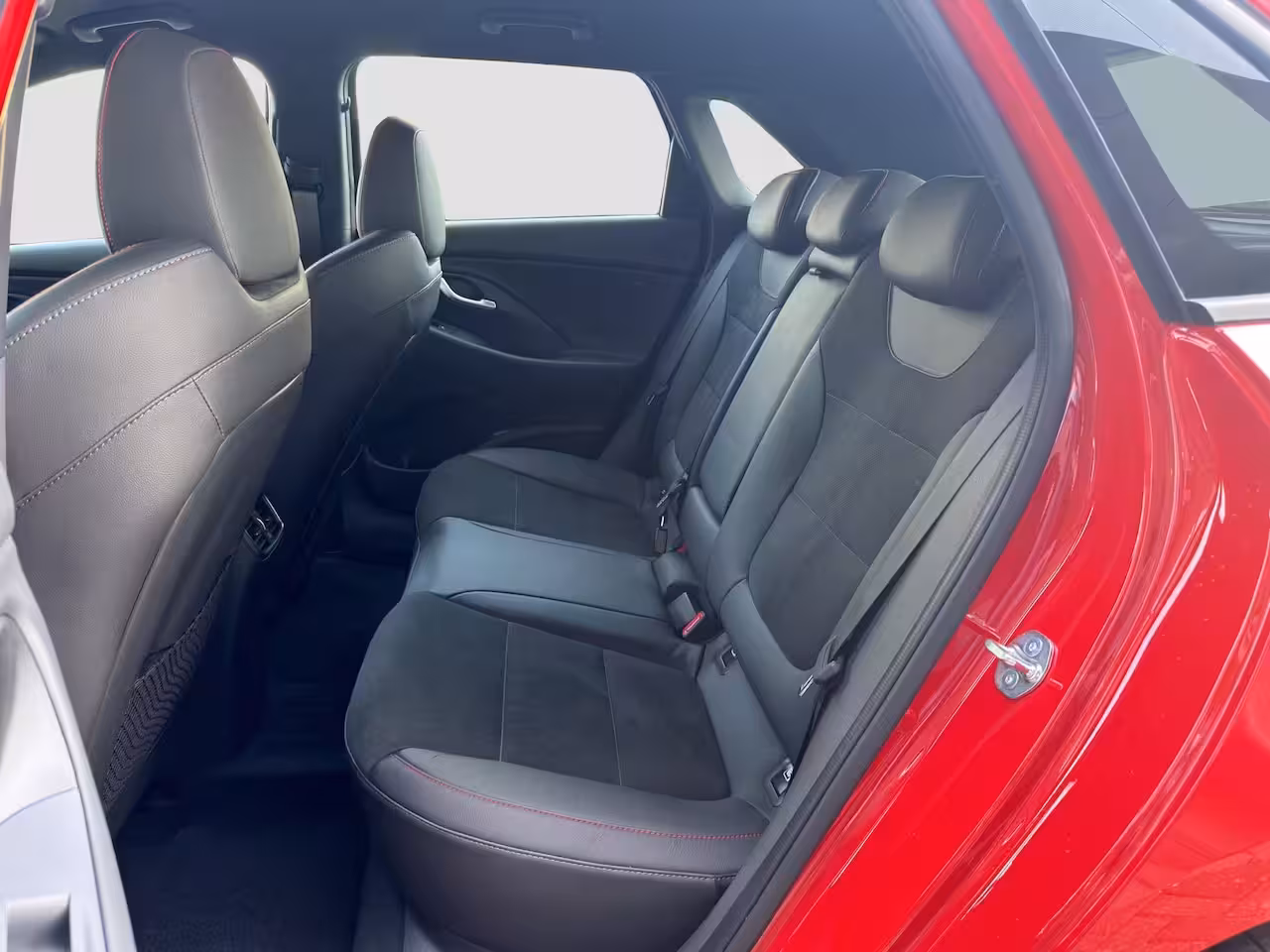 Hyundai i30 1.5 T-GDi 160pk N-Line | Camera | Leder | Carplay | Dodehoek detectie | Full LED | 18'' Ve
