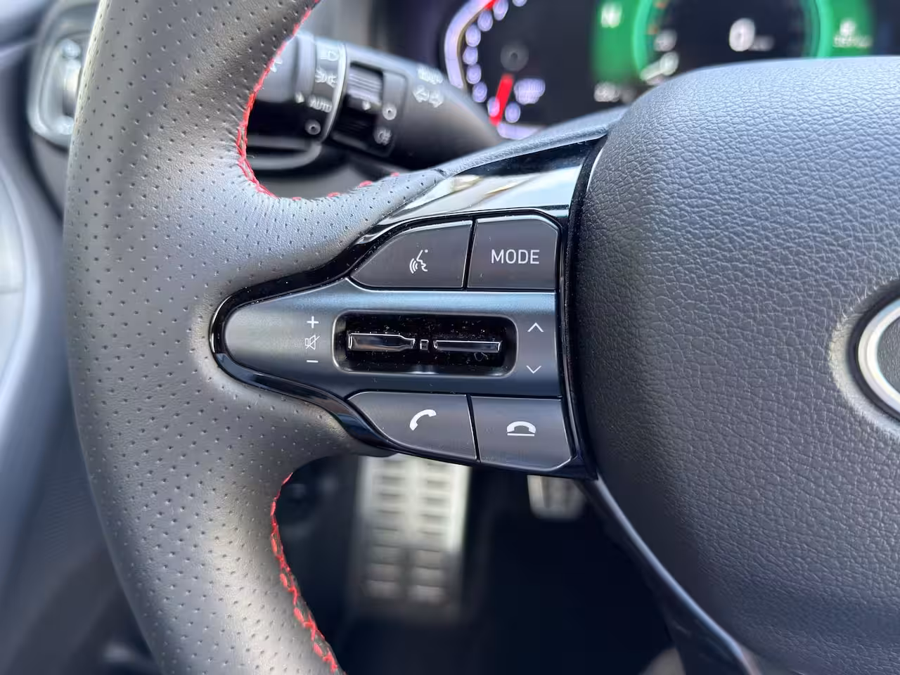 Hyundai i30 1.5 T-GDi 160pk N-Line | Camera | Leder | Carplay | Dodehoek detectie | Full LED | 18'' Ve