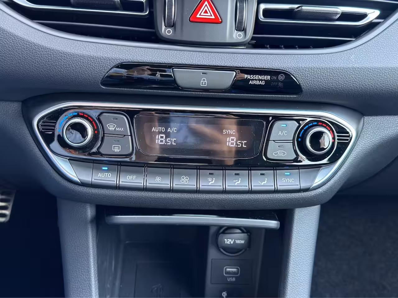 Hyundai i30 1.5 T-GDi 160pk N-Line | Camera | Leder | Carplay | Dodehoek detectie | Full LED | 18'' Ve
