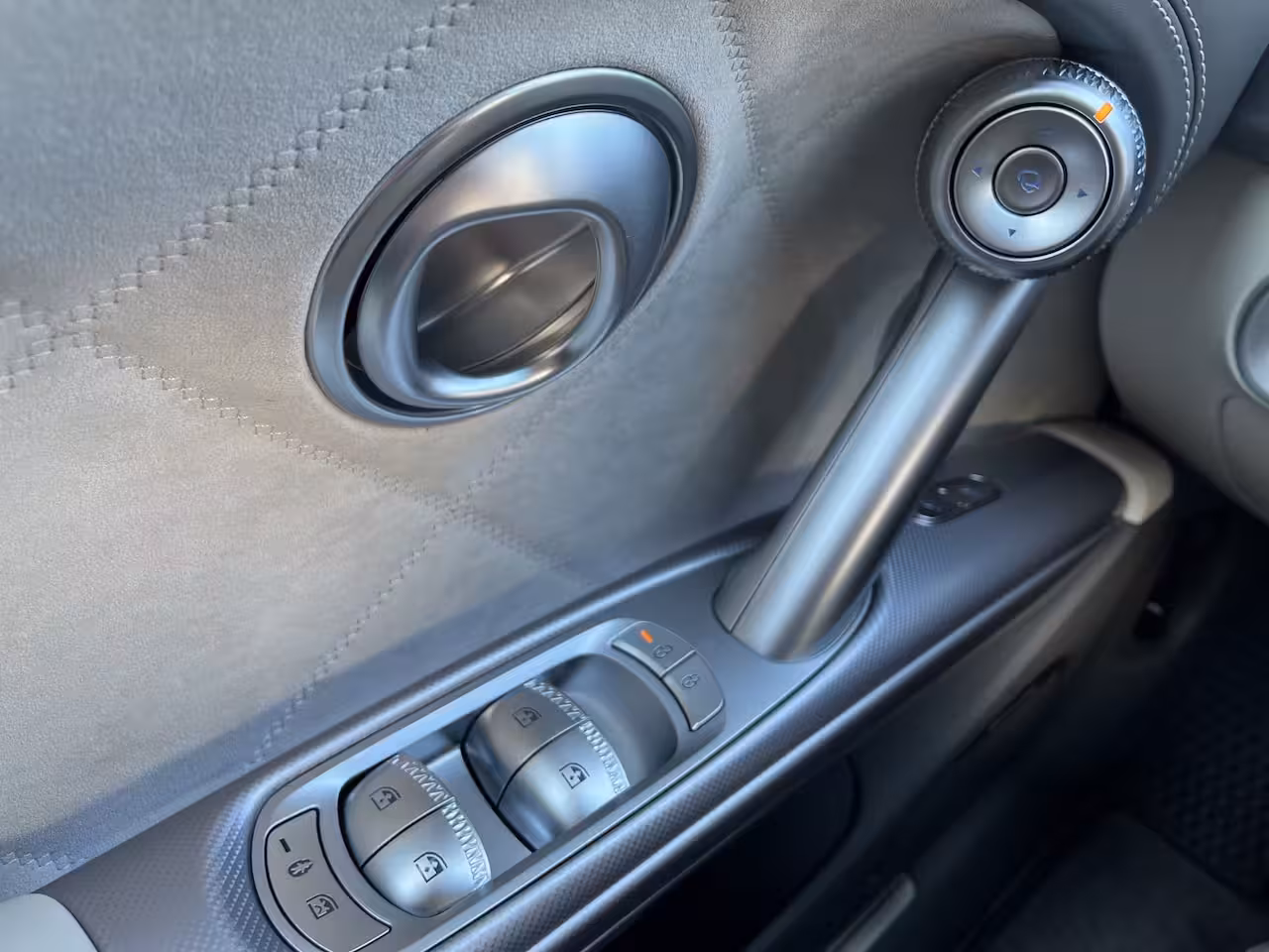 Genesis GV60 84 kWh 490pk Luxury AWD | V2L | Nappa Leder | Bang & Olufsen | 21" Lichtmetaal | Panoramad