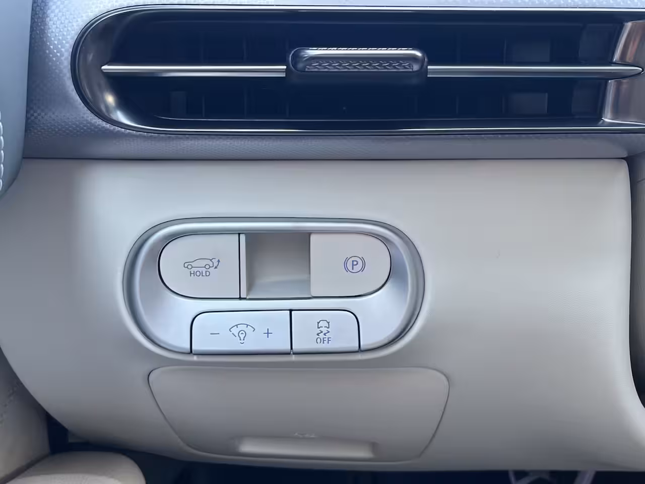 Genesis GV60 84 kWh 490pk Luxury AWD | V2L | Nappa Leder | Bang & Olufsen | 21" Lichtmetaal | Panoramad