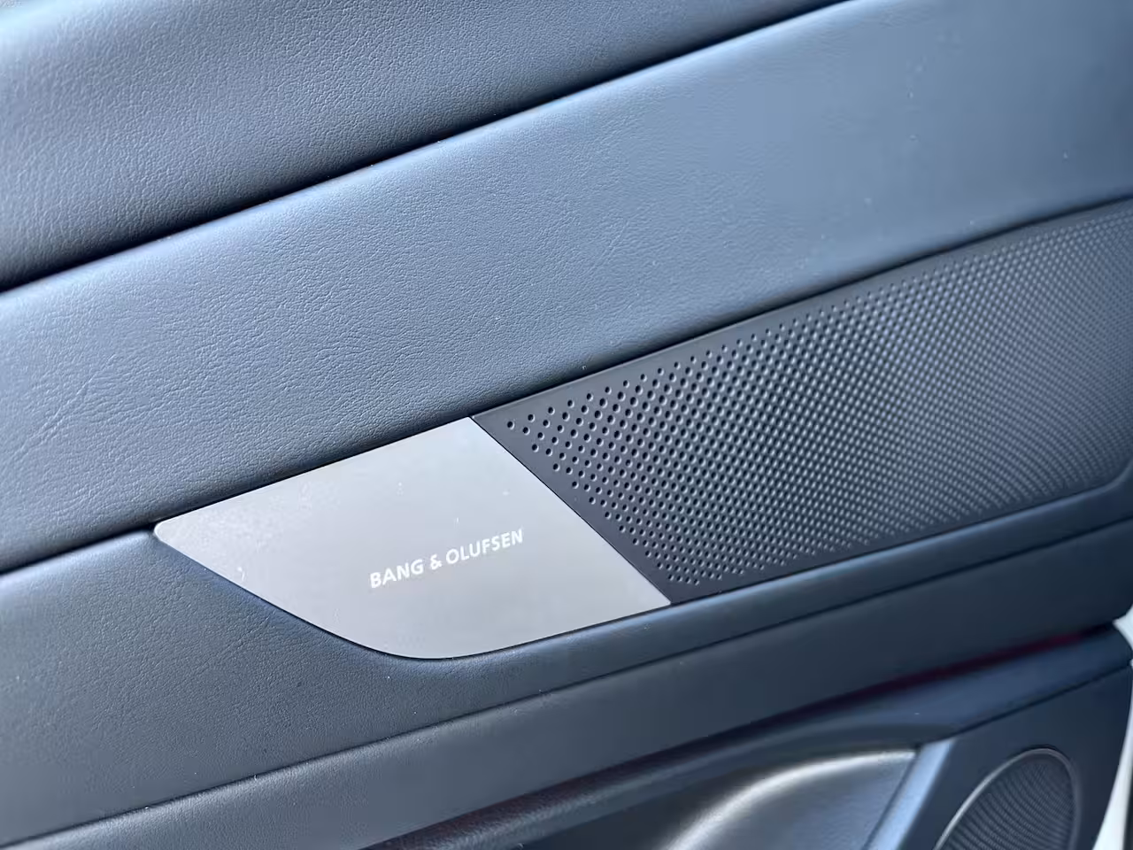 Genesis G80 94, 5 kWh 370pk Long Range AWD Premium | 6400, - DEMO VOORDEEL | V2L | Nappa Leder | Bang