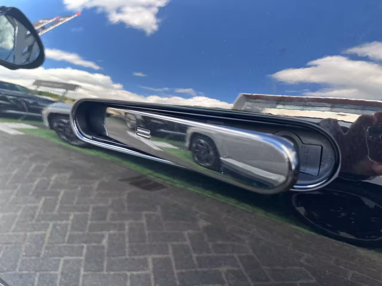 Genesis GV60 84 kWh 229pk First Edition | 360 Camera | Winterpakket | 19" Lichtmetaal | Parkeer Assiste
