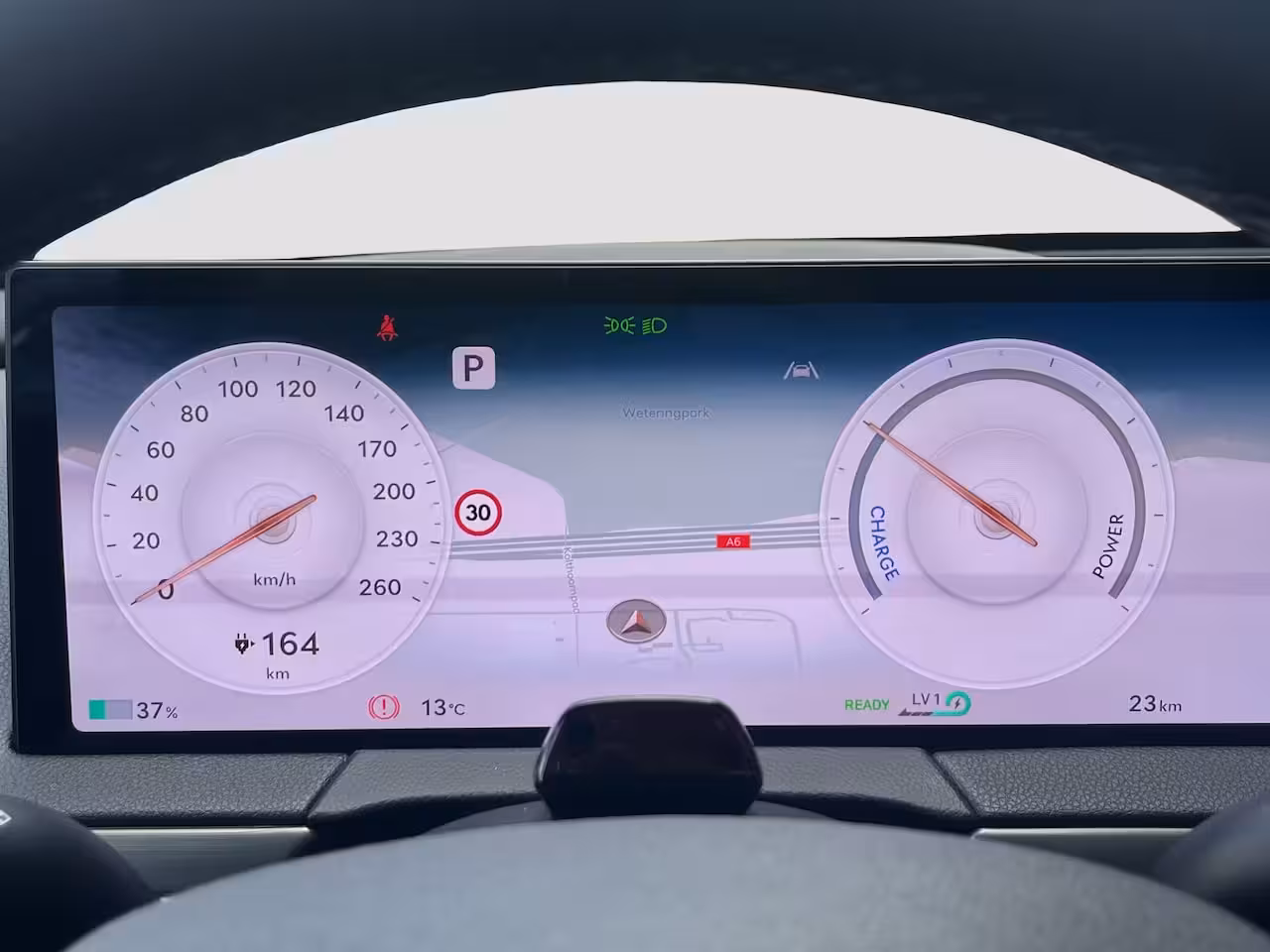 Genesis GV60 84 kWh 229pk First Edition | 360 Camera | Winterpakket | 19" Lichtmetaal | Parkeer Assiste