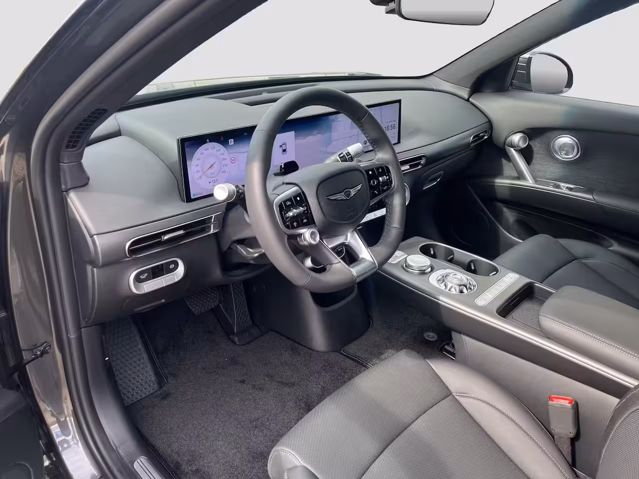 Genesis GV60 84 kWh 229pk First Edition | 360 Camera | Winterpakket | 19" Lichtmetaal | Parkeer Assiste