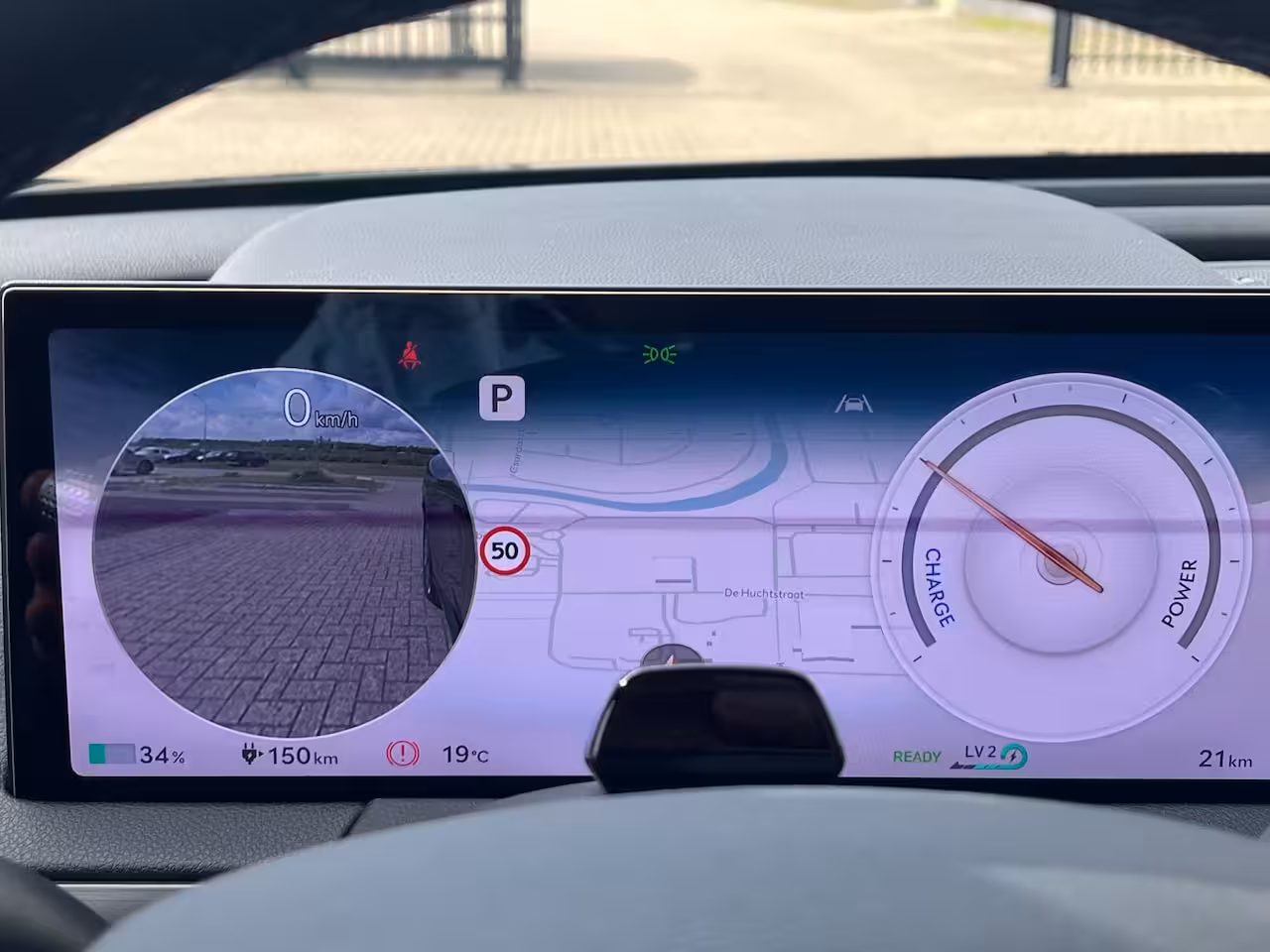 Genesis GV60 84 kWh 229pk First Edition | 360 Camera | Winterpakket | 19" Lichtmetaal | Parkeer Assiste
