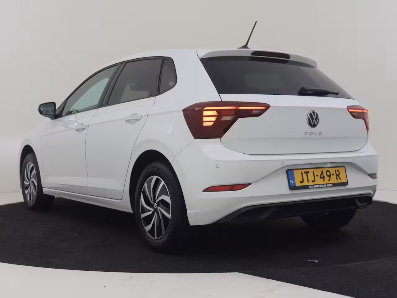 Volkswagen Polo Life Edition 1.0 TSI 7-DSG Auto | Camera | Cr. Contr Adapt | StoelVerwarm. | Apple carplay