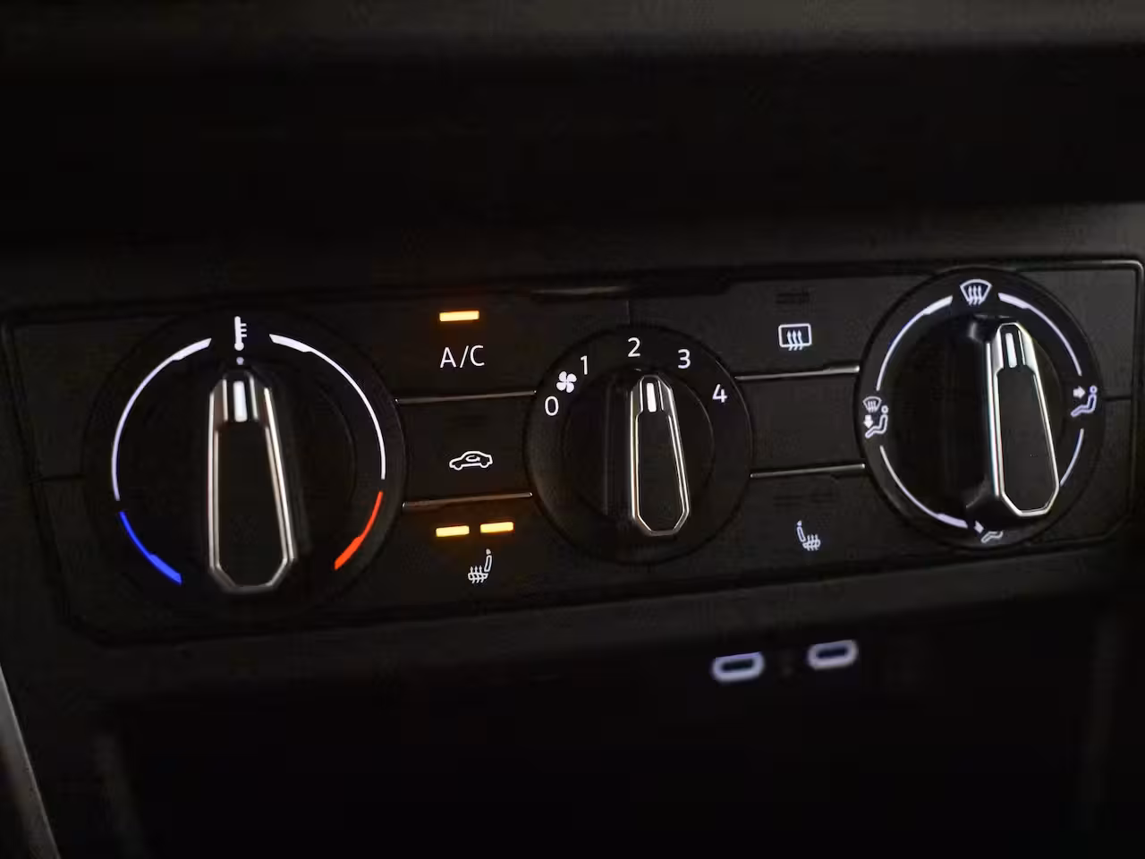 Volkswagen Polo Life Edition 1.0 TSI 7-DSG Auto | Camera | Cr. Contr Adapt | StoelVerwarm. | Apple carplay