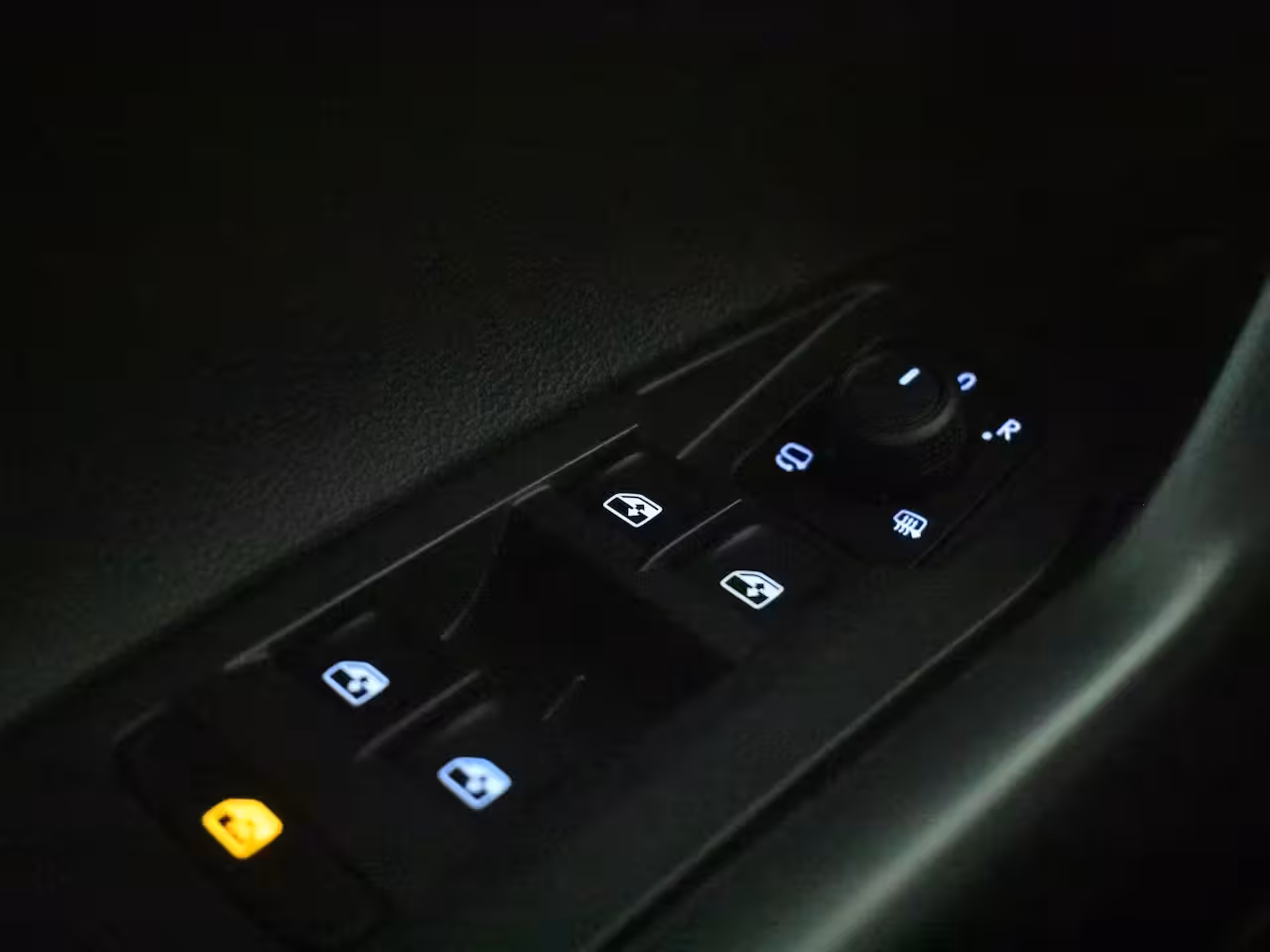 Volkswagen Polo Life Edition 1.0 TSI 7-DSG Auto | Camera | Cr. Contr Adapt | StoelVerwarm. | Apple carplay