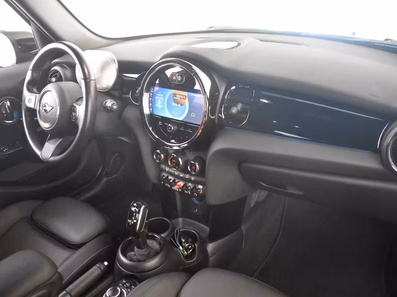 Mini 5-Deurs 1.5 Cooper Camden Edition Automaat | Leder l Climate control | Cruise control | Navigatie