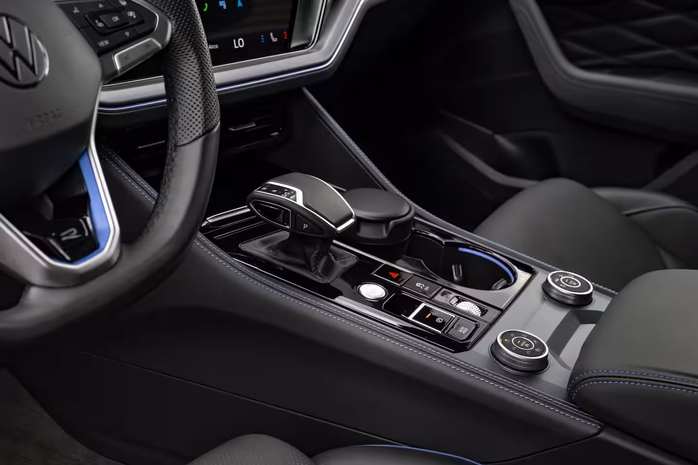Volkswagen Touareg 3.0 TSi eHybrid 4MOTION R l Trekhaak Elektr. l DYNAUDIO | SoH 99% l Nappa Leder l Elektr.