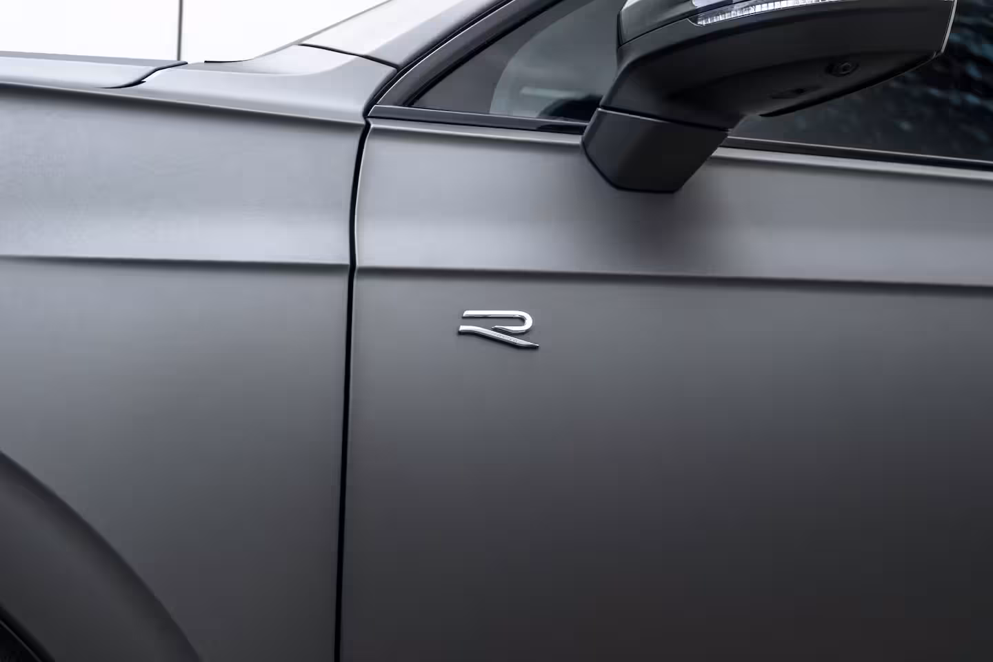 Volkswagen Touareg 3.0 TSi eHybrid 4MOTION R l Trekhaak Elektr. l DYNAUDIO | SoH 99% l Nappa Leder l Elektr.