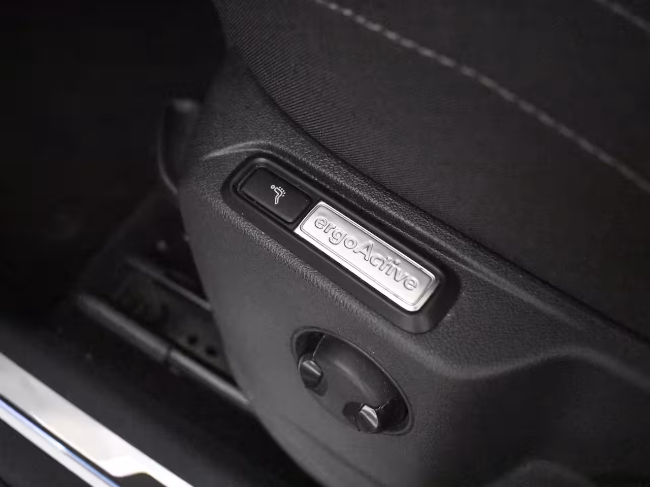 Volkswagen Tiguan Allspace 1.4 TSI Highline l Pano Dak l Trekhaak Elektr. l 18" l Elektr. Klep l Climate Control l Lu