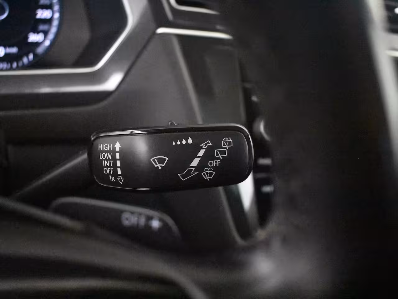 Volkswagen Tiguan Allspace 1.4 TSI Highline l Pano Dak l Trekhaak Elektr. l 18" l Elektr. Klep l Climate Control l Lu