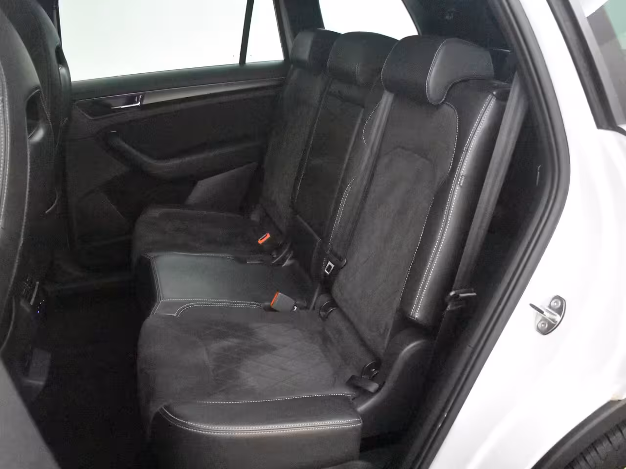 Skoda Kodiaq 1.5 TSI Sportline Business 7p. l Canton Sound l Elekt. Stoel incl Memory l Side Assist l E