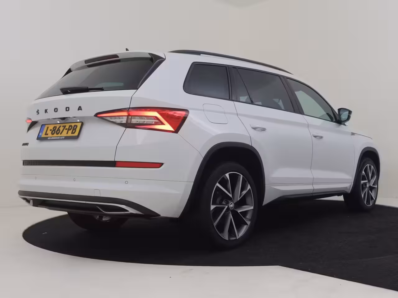 Skoda Kodiaq 1.5 TSI Sportline Business 7p. l Canton Sound l Elekt. Stoel incl Memory l Side Assist l E