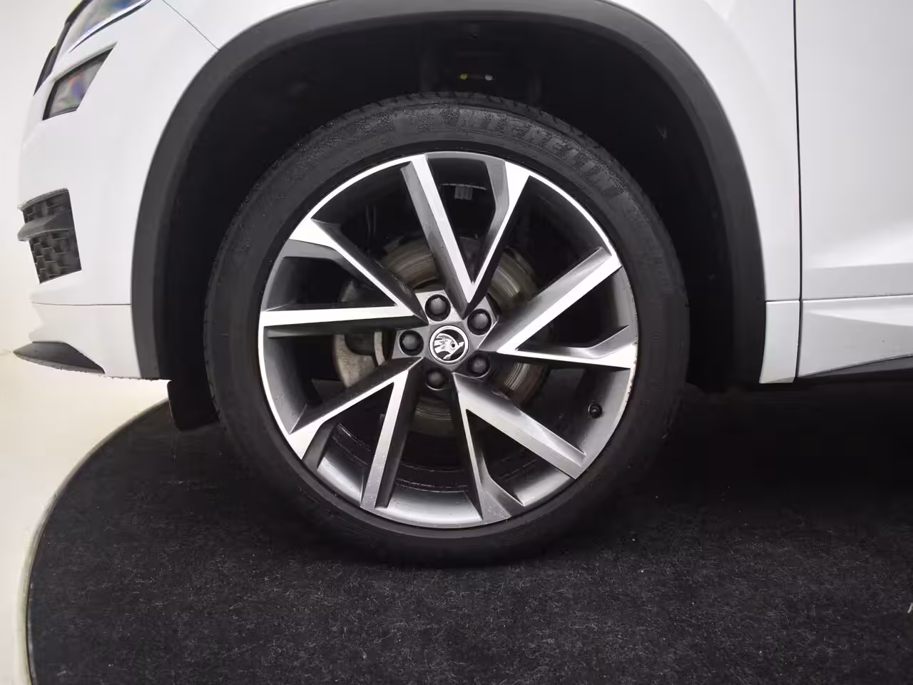 Skoda Kodiaq 1.5 TSI Sportline Business 7p. l Canton Sound l Elekt. Stoel incl Memory l Side Assist l E