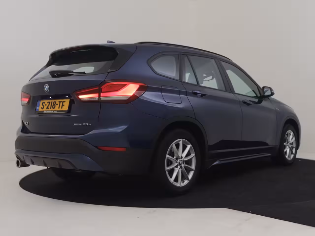 BMW X1 xDrive25e High Executive l Slechts 41 dkm l Leder l Stoelverwarming l Elekt. Klep l Full M