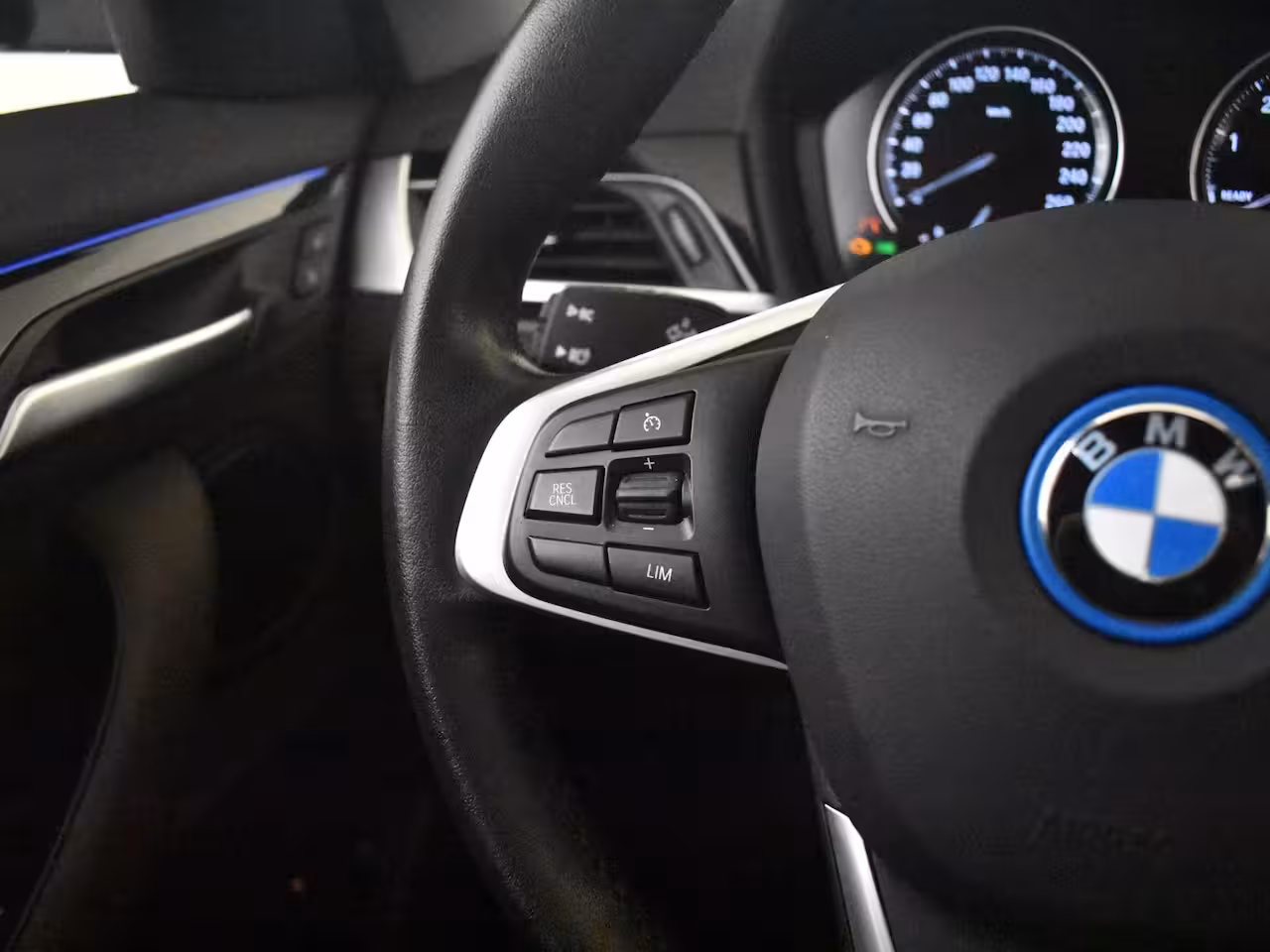 BMW X1 xDrive25e High Executive l Slechts 41 dkm l Leder l Stoelverwarming l Elekt. Klep l Full M