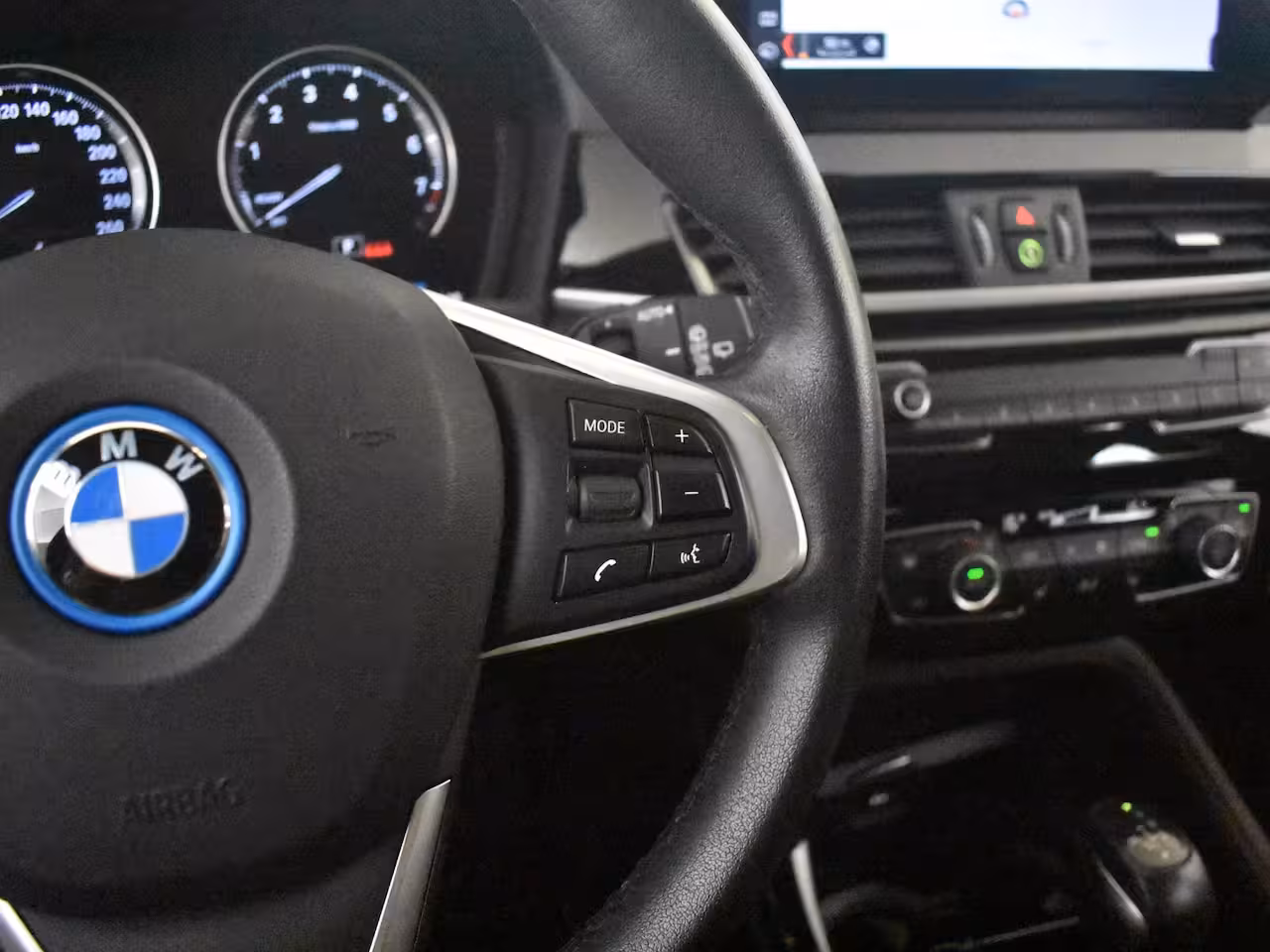 BMW X1 xDrive25e High Executive l Slechts 41 dkm l Leder l Stoelverwarming l Elekt. Klep l Full M