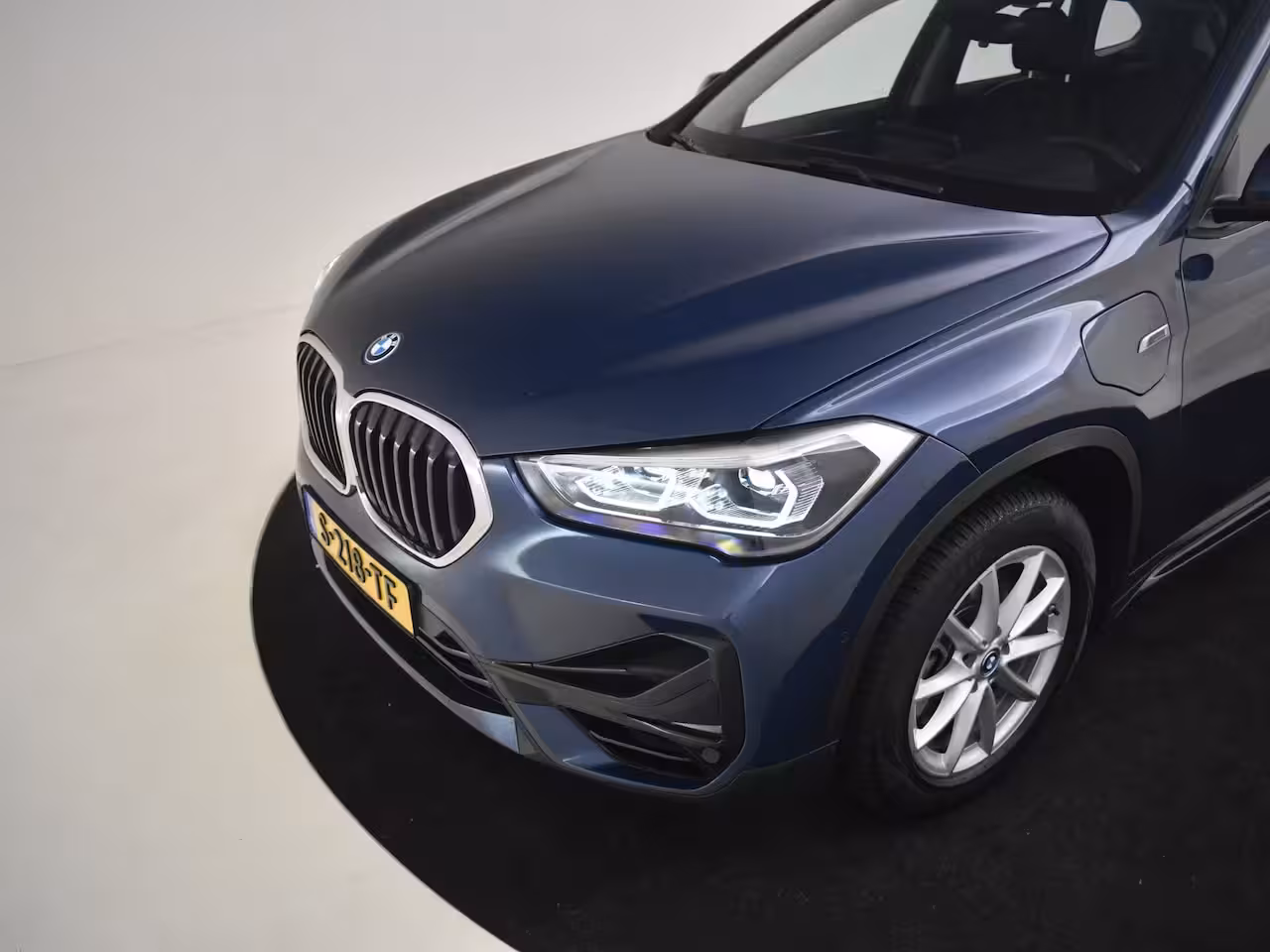 BMW X1 xDrive25e High Executive l Slechts 41 dkm l Leder l Stoelverwarming l Elekt. Klep l Full M