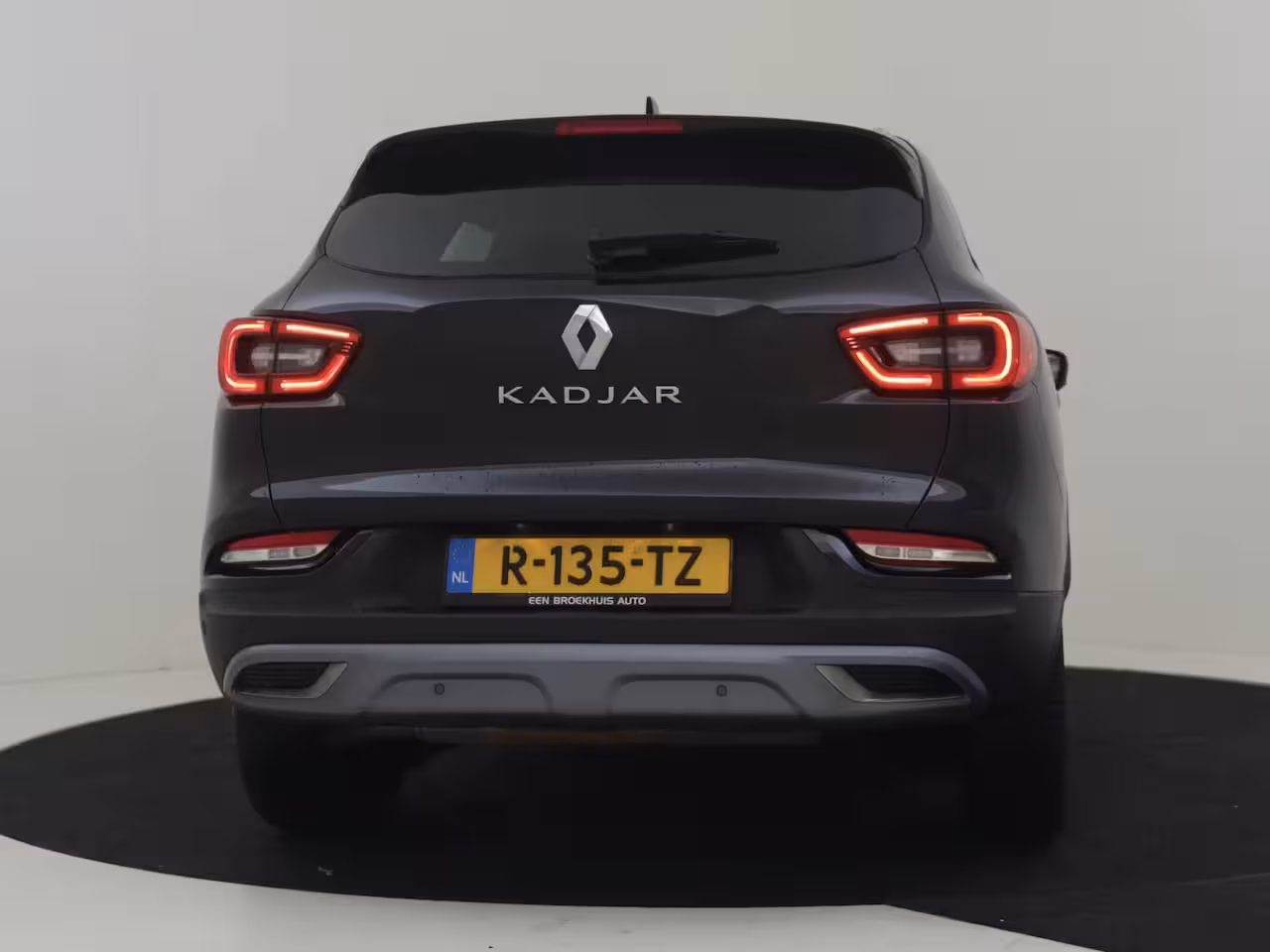 Renault Kadjar 1.3 TCe Automaat Black Edition l Bose Audio l Camera l LED l Cr Control l Side Assist l Ha