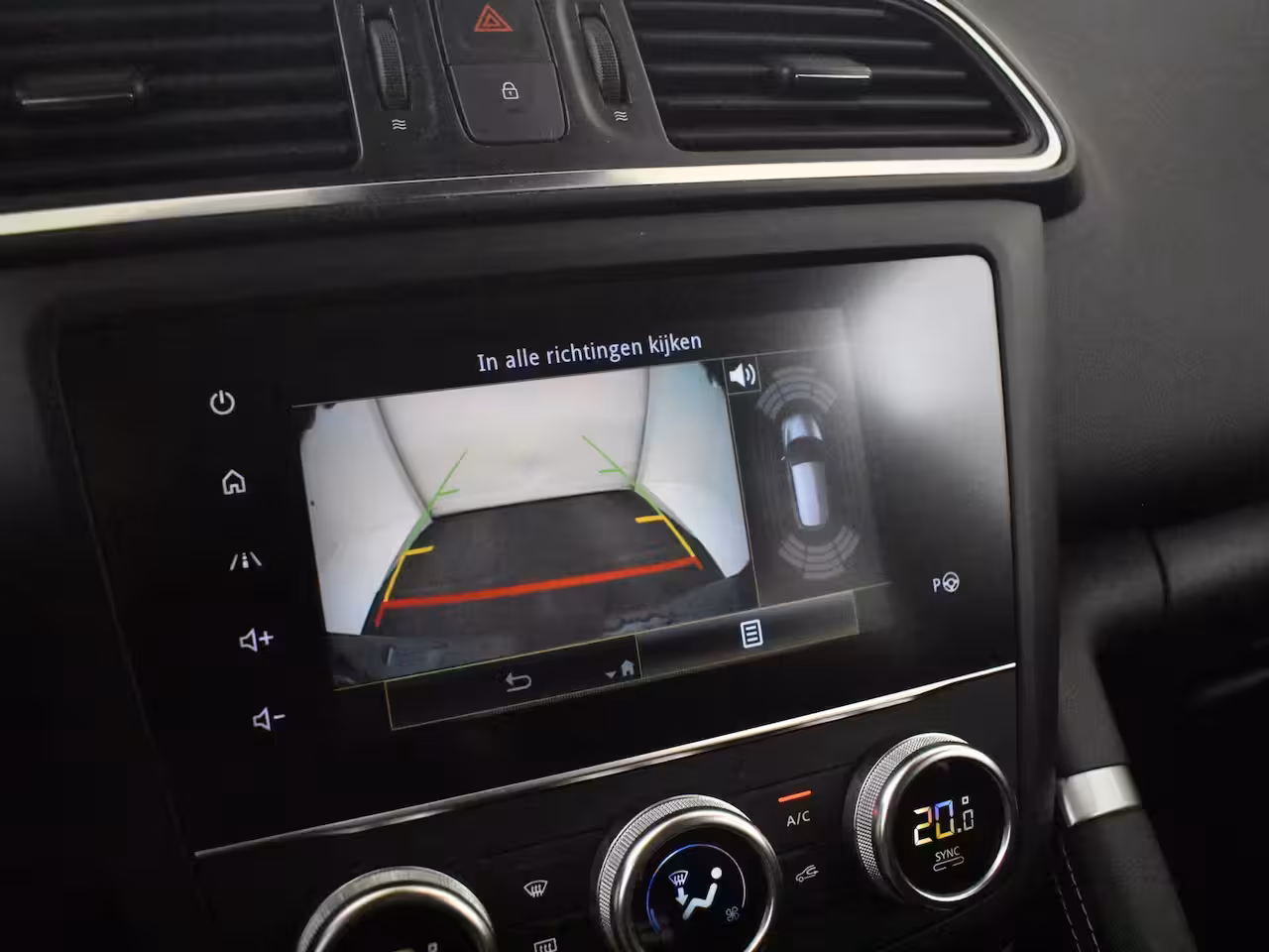 Renault Kadjar 1.3 TCe Automaat Black Edition l Bose Audio l Camera l LED l Cr Control l Side Assist l Ha