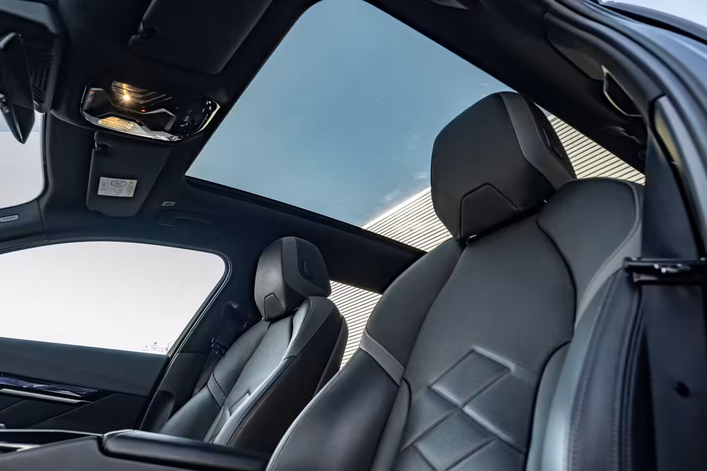 BMW 5-serie Touring 530e M Sport Edition l Harman Kardon l Adaptive LED l Stoelverkoeling l Elektr. Incl Memor