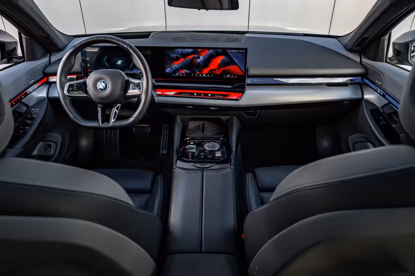 BMW 5-serie Touring 530e M Sport Edition l Harman Kardon l Adaptive LED l Stoelverkoeling l Elektr. Incl Memor