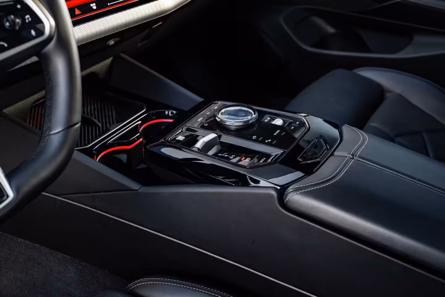 BMW 5-serie Touring 530e M Sport Edition l Harman Kardon l Adaptive LED l Stoelverkoeling l Elektr. Incl Memor